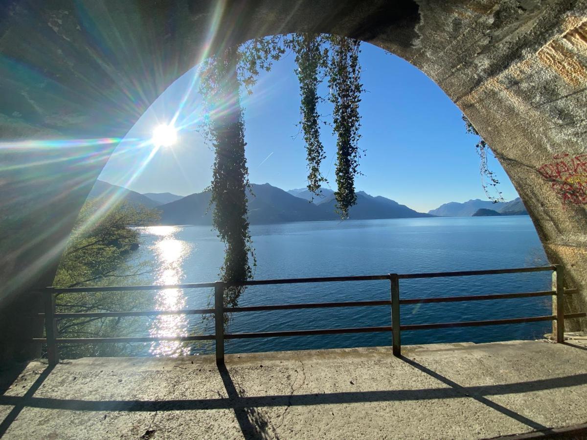 Casa Del Lago Menaggio Bagian luar foto